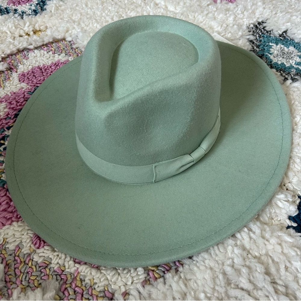 Forever 21 wool green sage mint hat